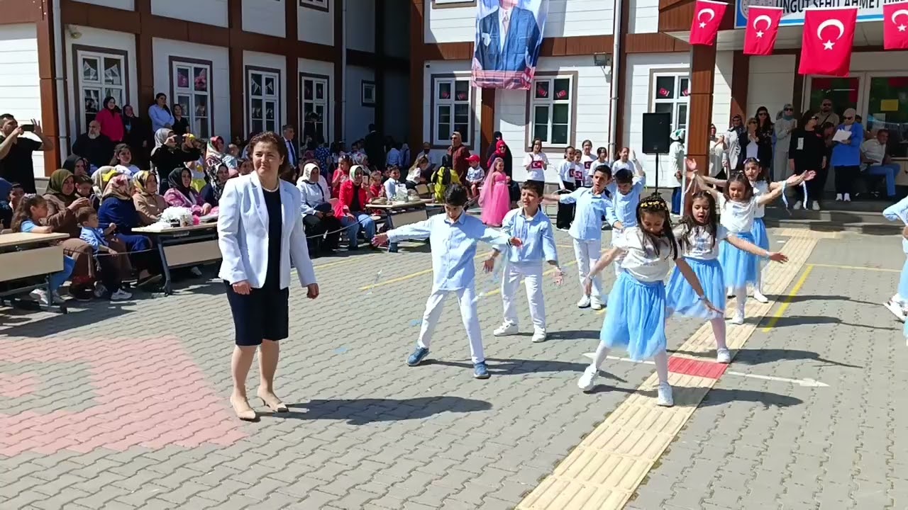 Üngüt Şehit Ahmet Unkun İlkokulu 2/A Sınıfı 23 Nisan 2025
