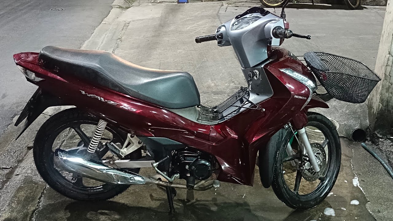 Сборка верхней части двигателя для мотоцикла Honda Wave 125i 2023 года выпуска.