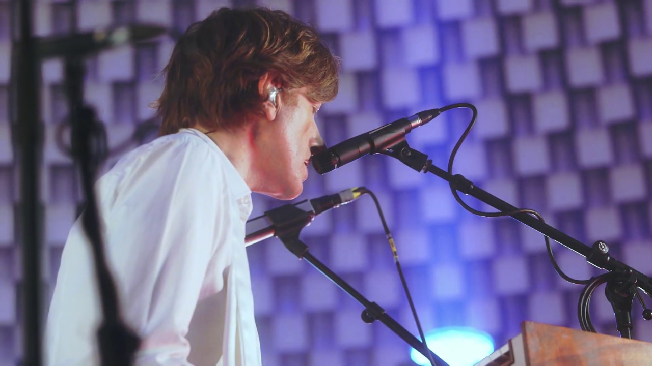 AIR - Kelly Watch the Stars (Binaural Live - Official Video)