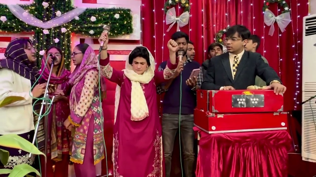 Rakh Lahu k neechay || Live Worship || Rufqa Kamran