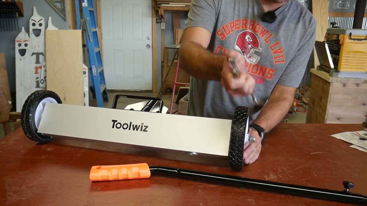 Toolwiz Magnetic Pick Up Sweeper