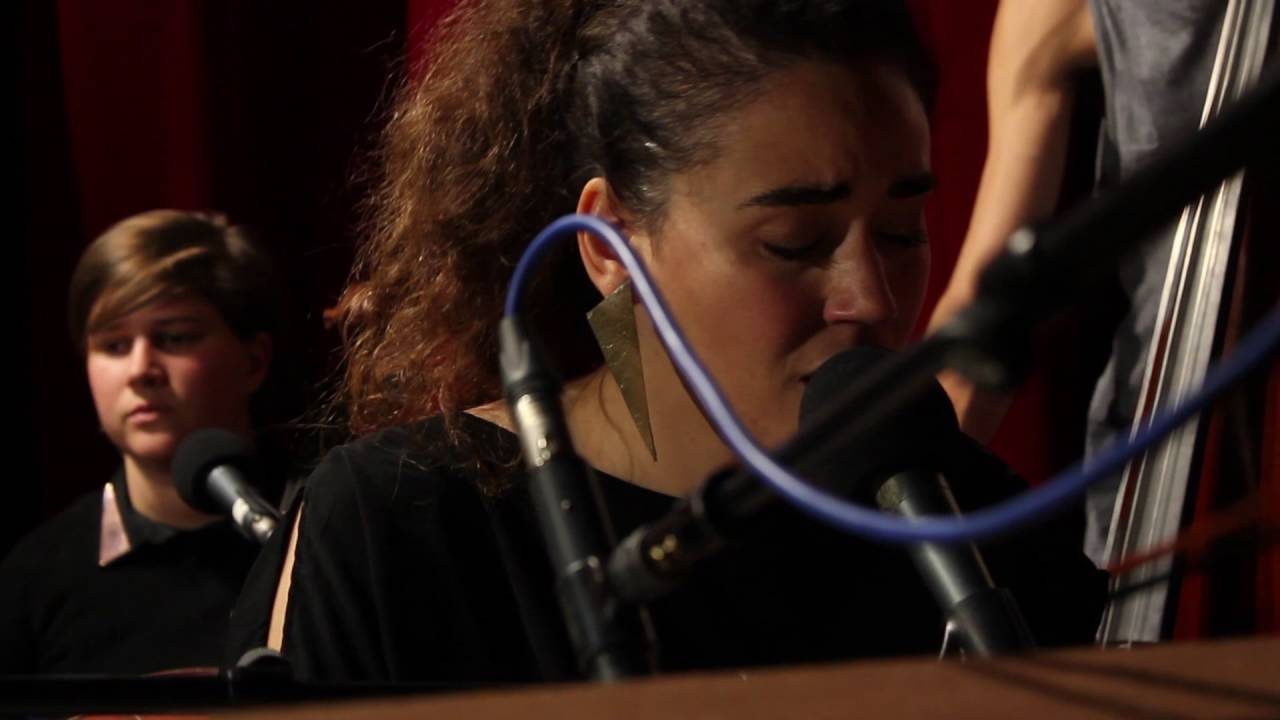 Sarah Ferri - In My Bunker (AB Session)
