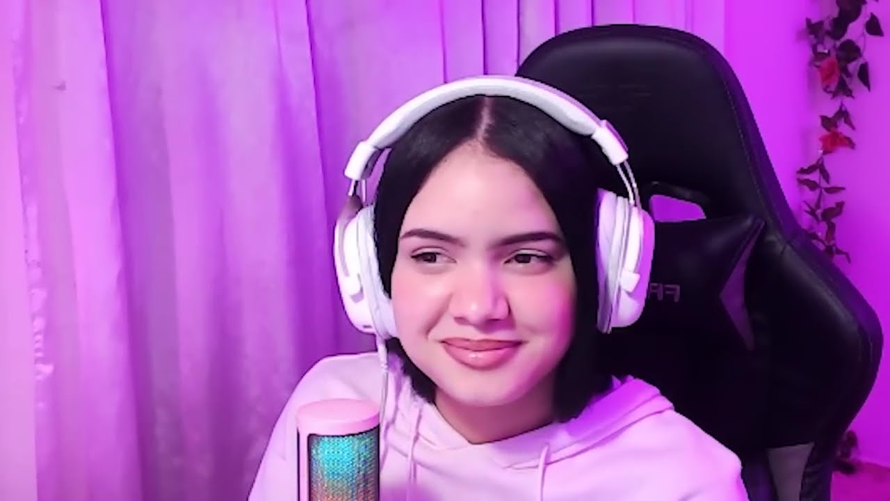 Kuiinaza se pone celosa por una modelo que conocí