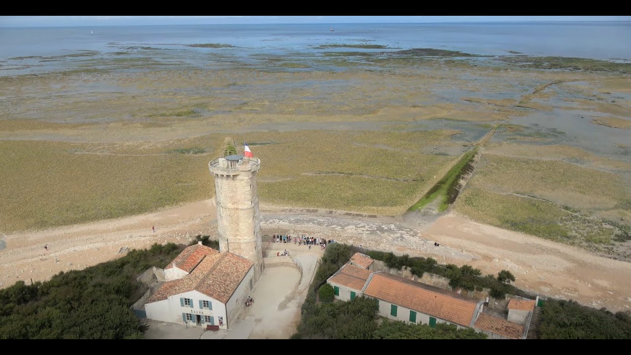Ile de Ré en France: vidéo de voyage avec Phare de Baleine