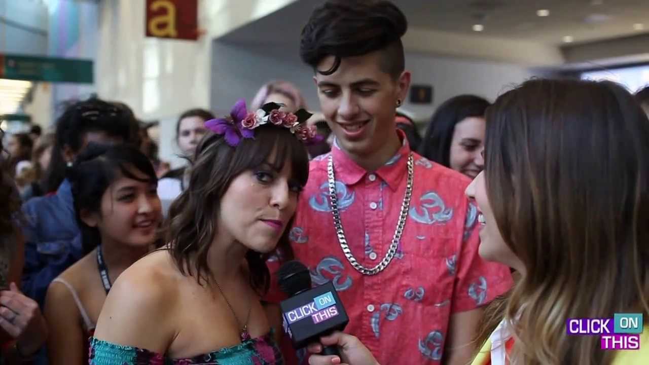 Sam Pepper kisses Olga Kay at Vidcon 2013