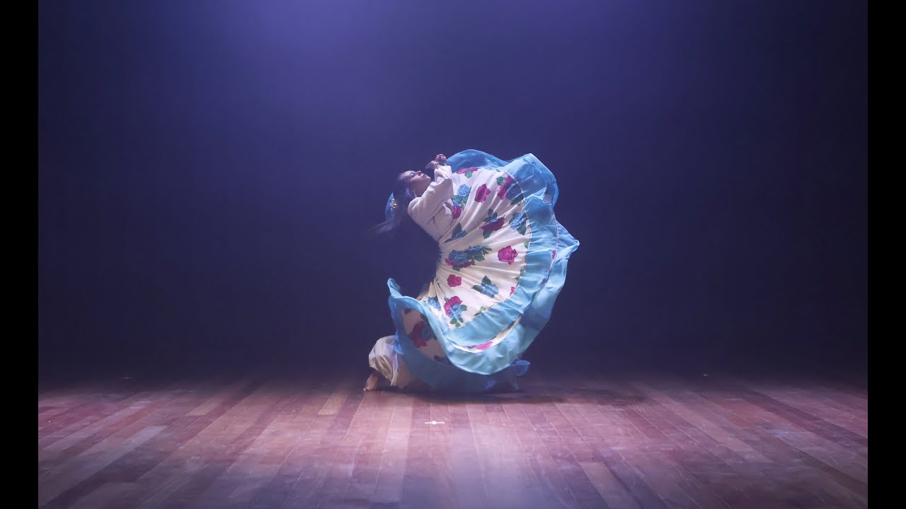 Nébula - Dança cigana - Andressa