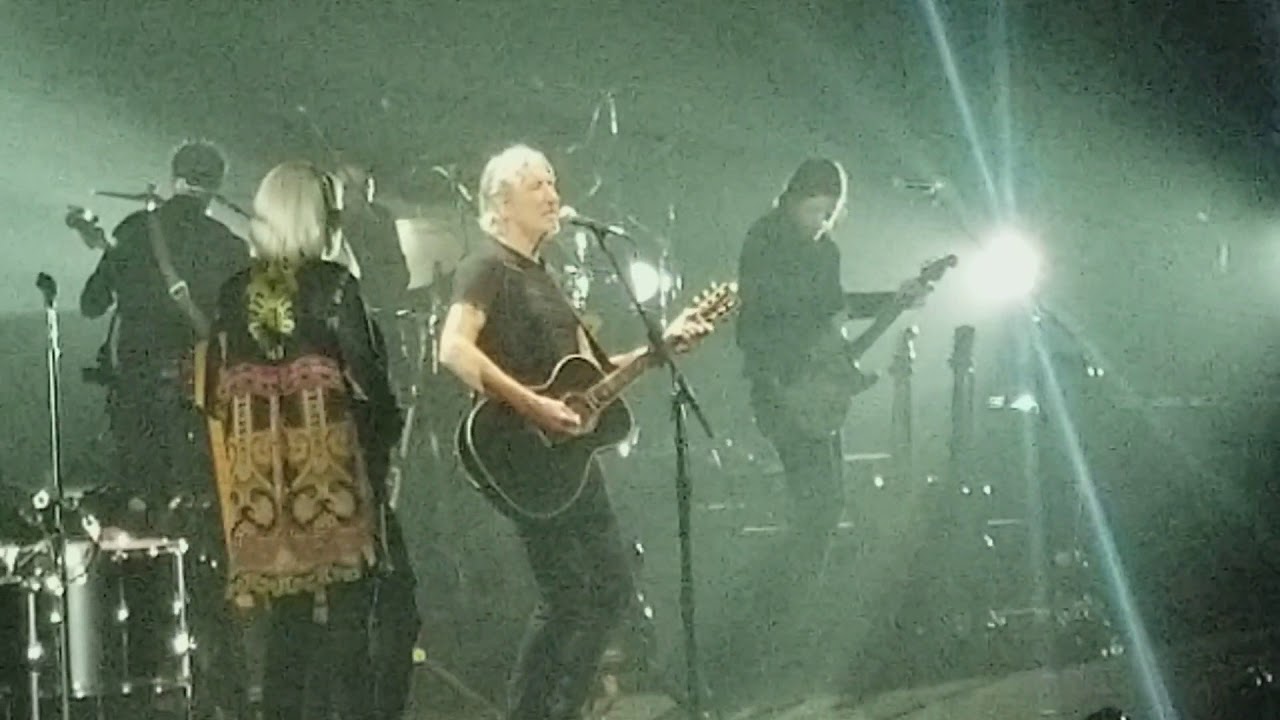 Roger Waters "Mother" in Nashville at Bridgestone Arena 8/13/17