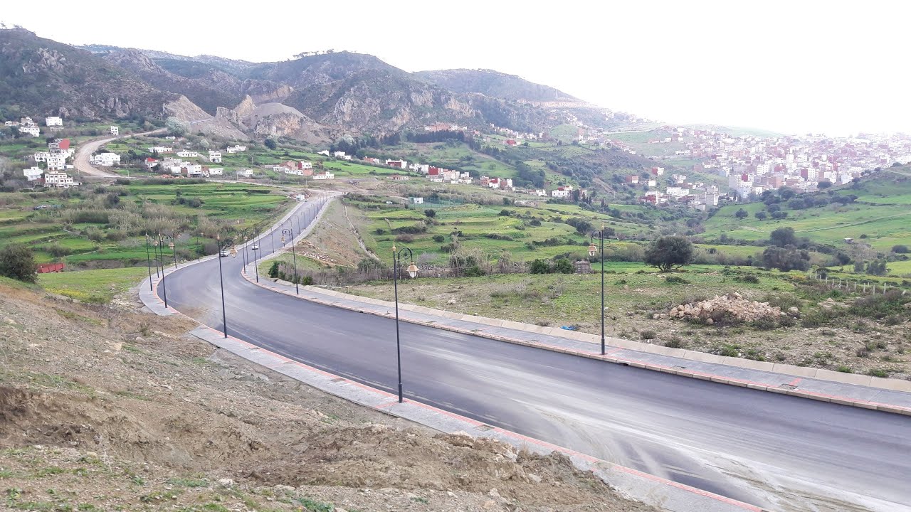 Tetouan  تطوان : طريق الحزام الأخضر . حي سمسة