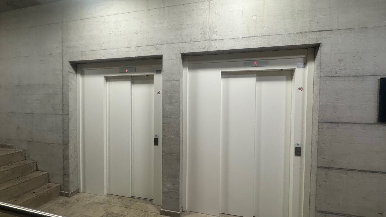 2022 Schindler 3300 Aufzug in einem Bürogebäude in Heerbrugg 