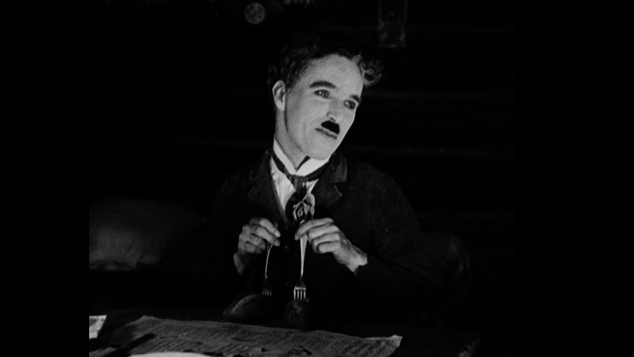 Charlie Chaplin - The Gold Rush - Roll Dance