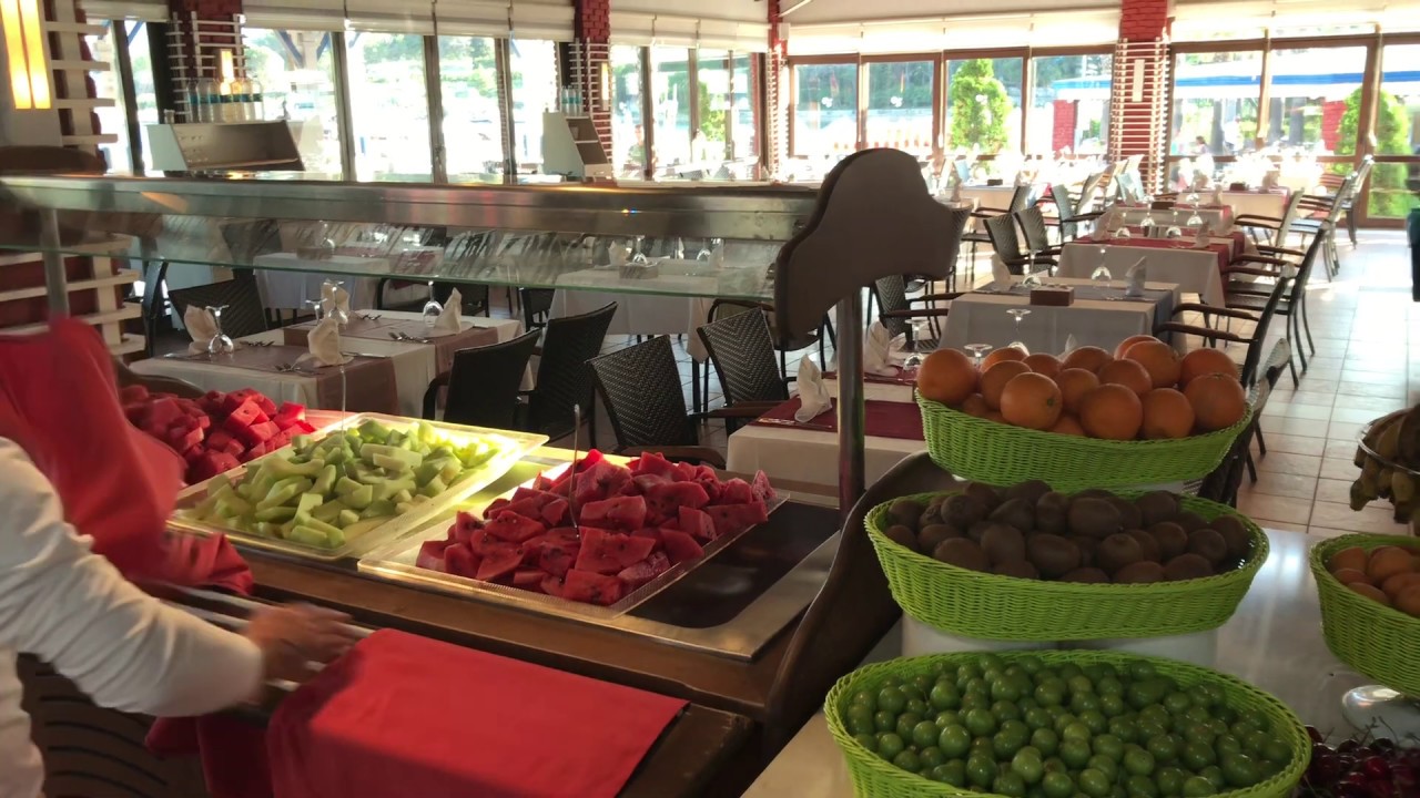 Crystal Green Bay Resort & SPA  Restaurant
