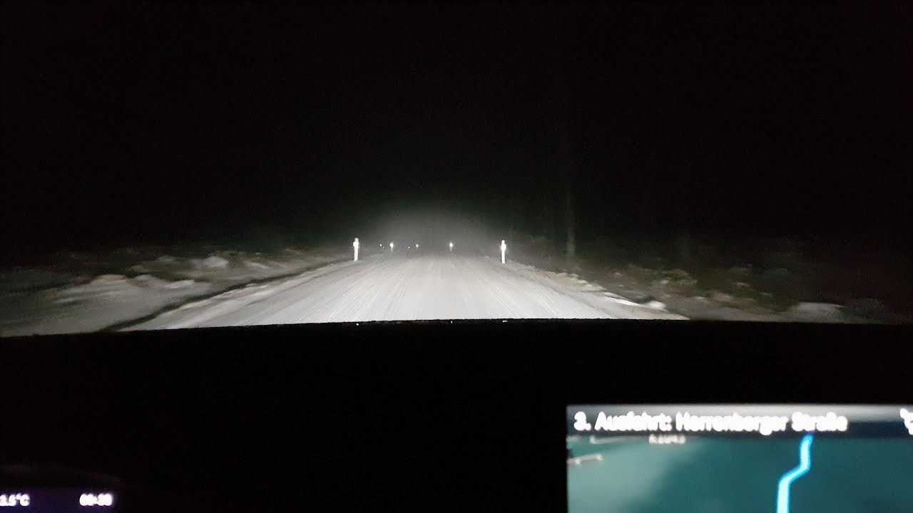 Mercedes-Benz A-Class in snow W176