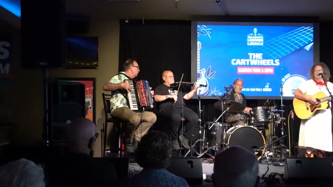The Cartwheels band at west leagues NSW   C0121