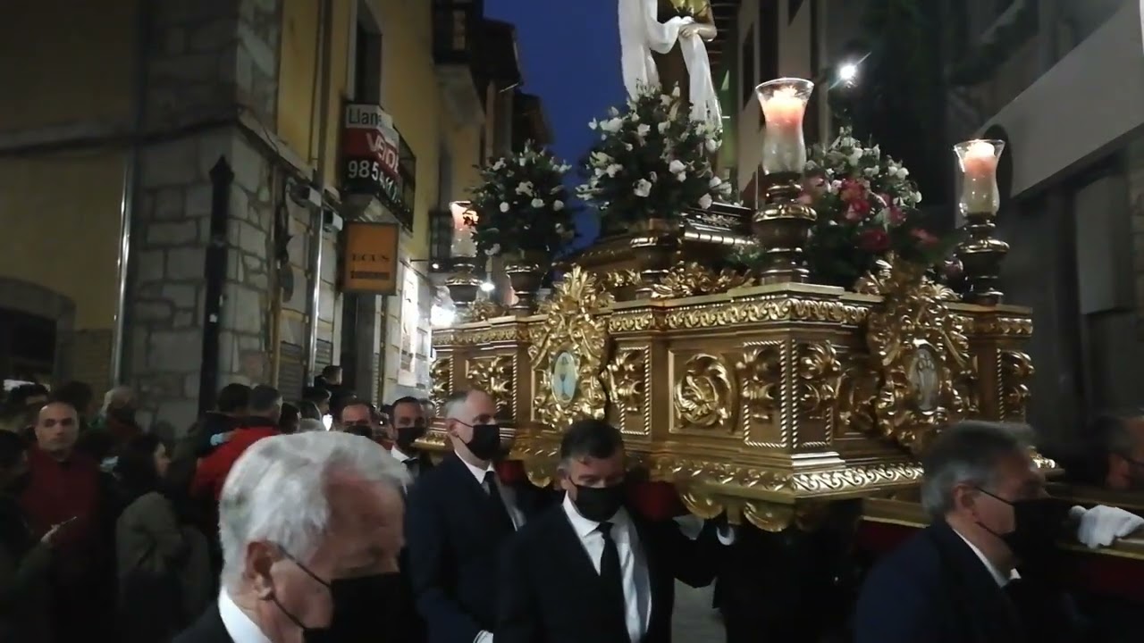 viernes santo llanes