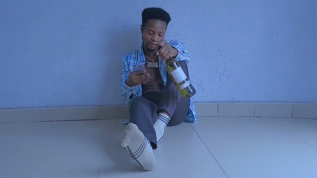 Billnize Tz_Nikubalie_(Official_Video)(720)Mp4{1/3}