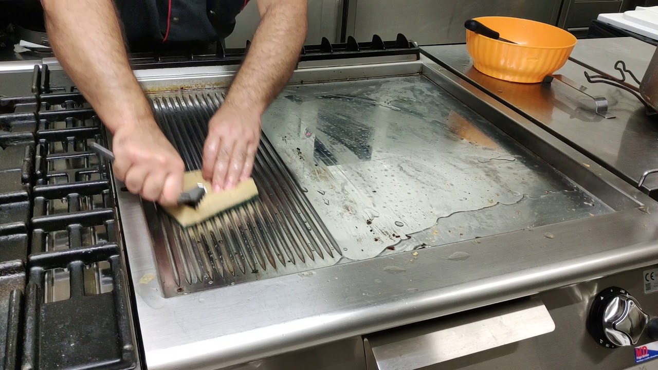 Pulizia griglia inox