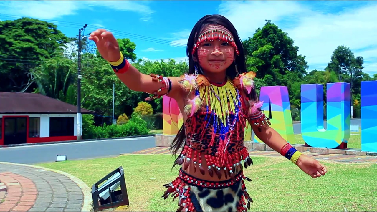Huracan Amazonico - La Mocita (Oficial Video)