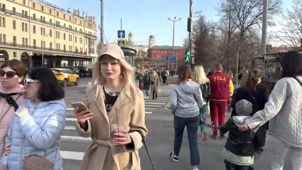 🇷🇺 Moscow today. Walk in the center of Moscow.  April 2023