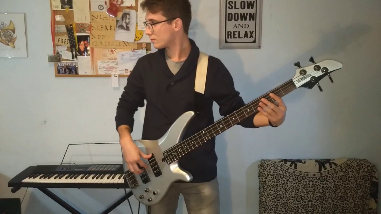 Cerca del suelo - Extremoduro (Bass Cover)