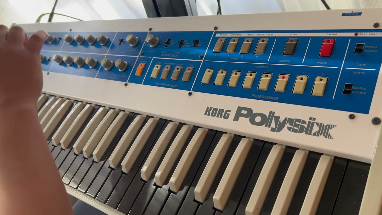 Korg Polysix (1981)