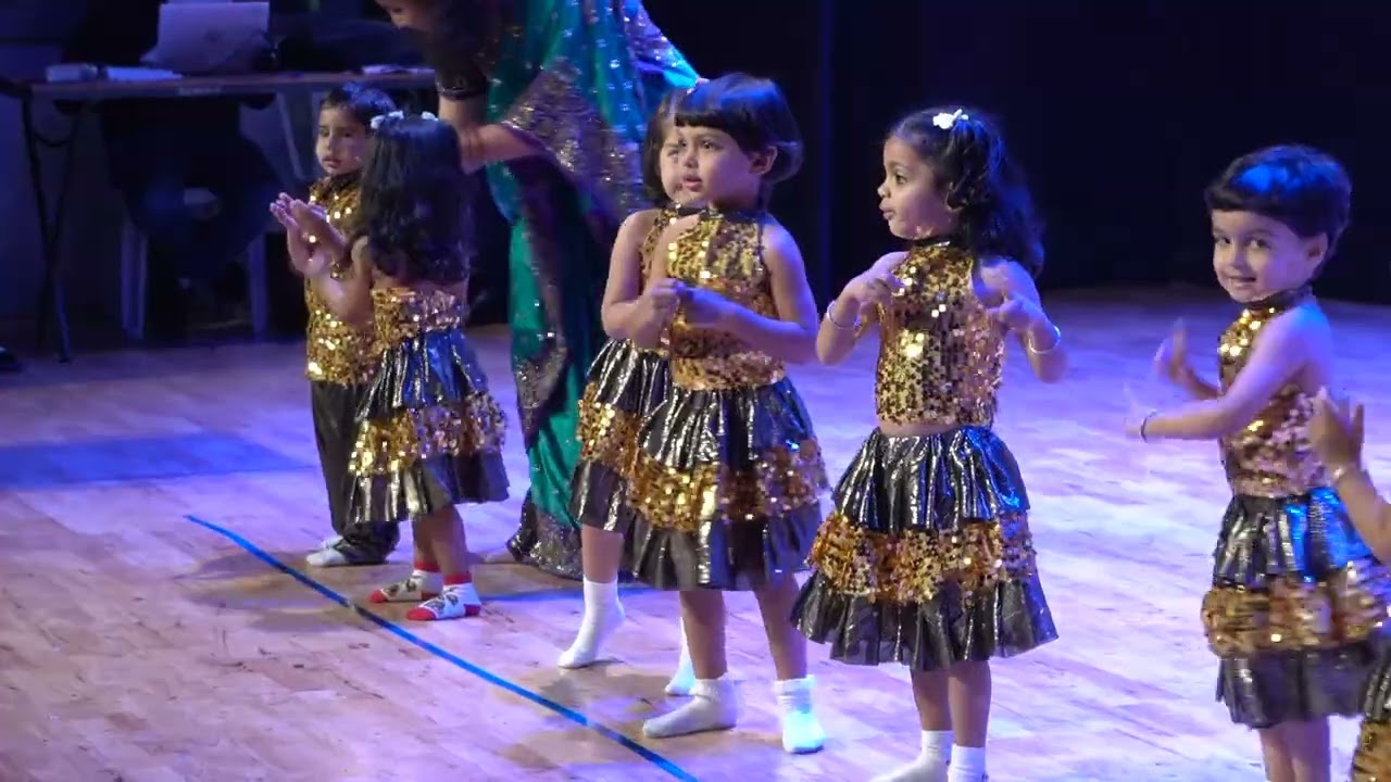 On The Song Aaj Hai Sunday The Students Of Play Group Perfomed A Good Dance | #dance #joyouskids |