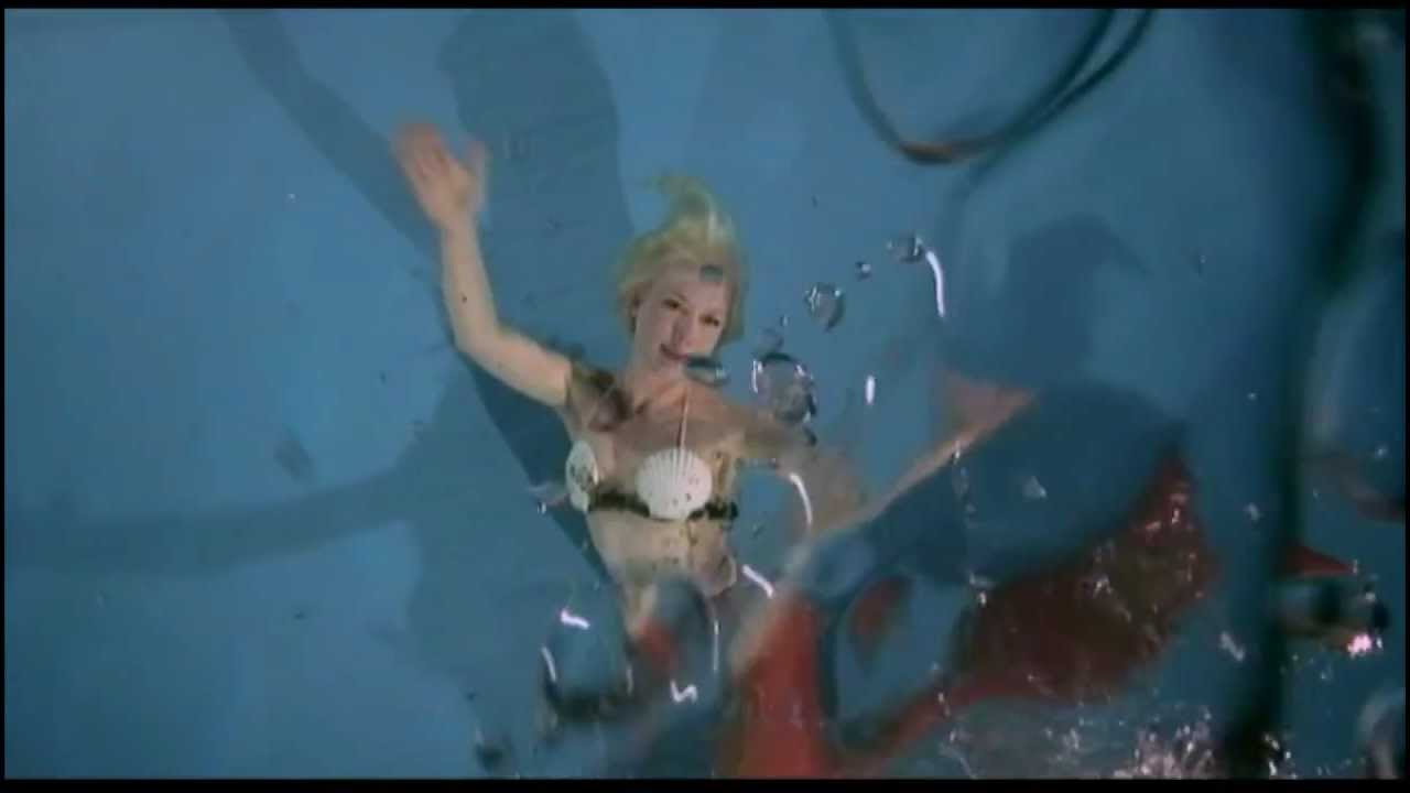 Mermaid Iara - Swimming Underwater