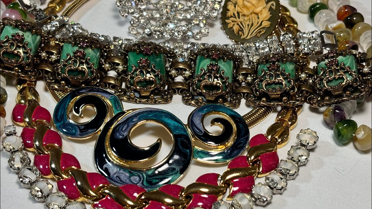 HUGE Goodwill Mystery Jewelry Unboxing PT2 - Rare Costume