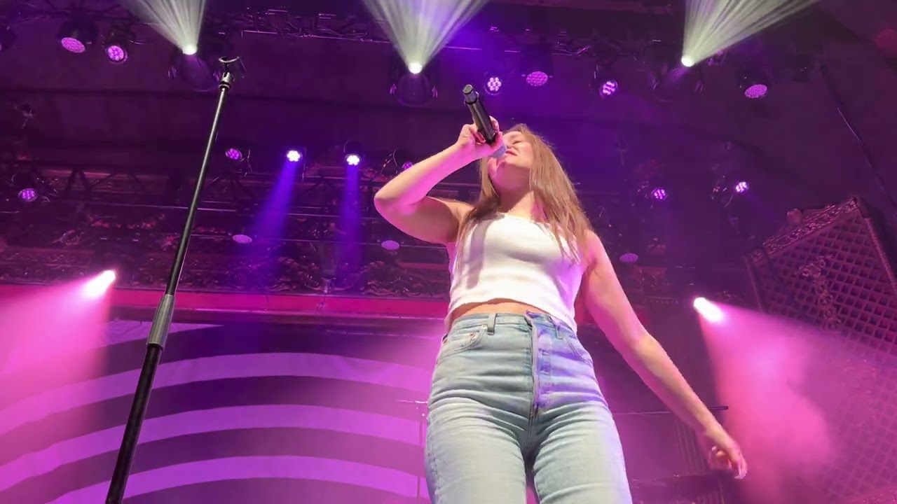 Sigrid (Live) - Dancer (Denver, CO - Ogden Theatre) (10/8/2022)