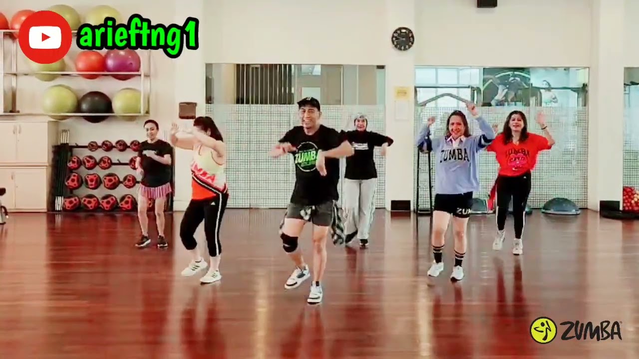 Jingle Bells (Spanish Salsa Version) | Latin Music Collective | Zumba Choreography | ZIN Arief