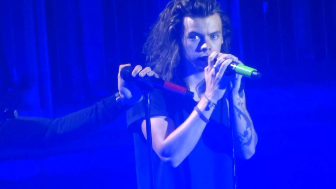 18 - One Direction (O2 Arena London 30/09)