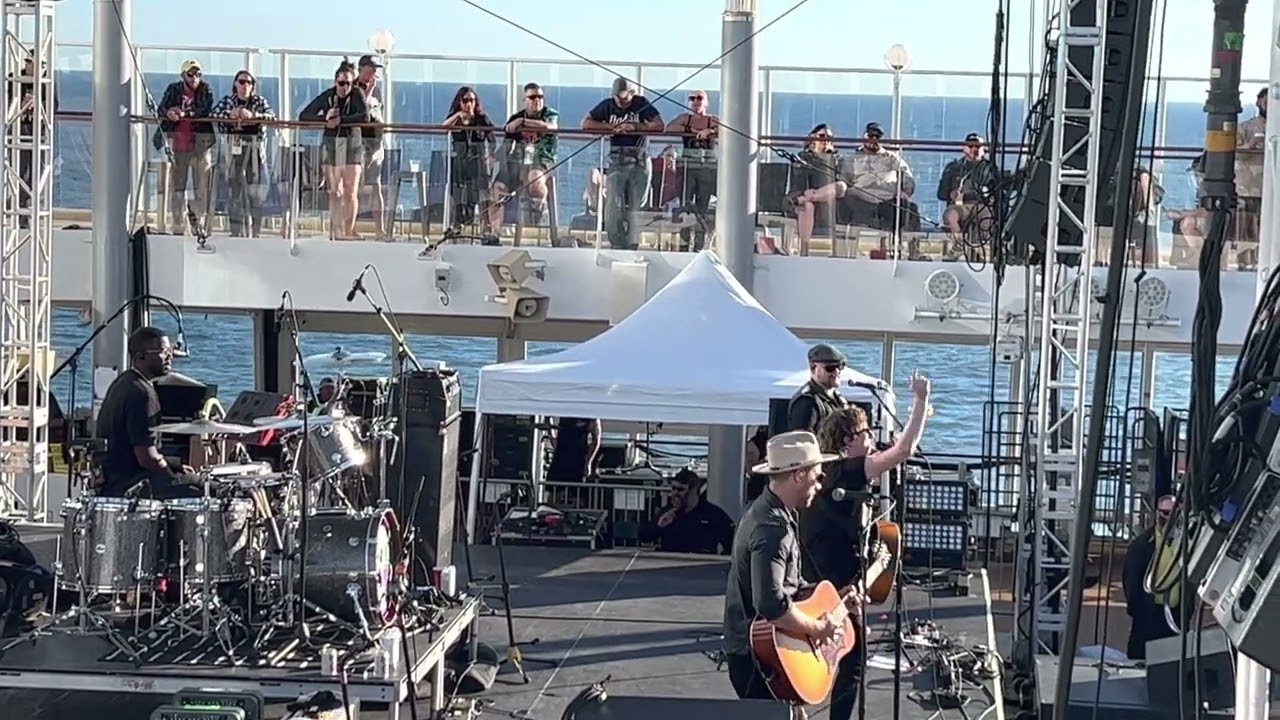 Plain White T’s - Rhythm of Love (Live @ Emo’s Not Dead Cruise) 11/11/22
