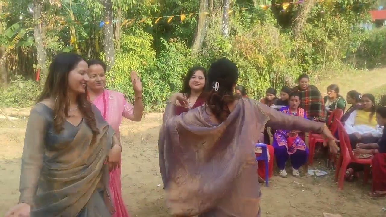 छाेरि नातिनि आमा समुह