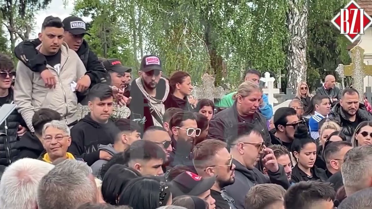 Cortegiul funerar a ajuns la cimitirul Eternitatea. Urmează slujba de înmormântare