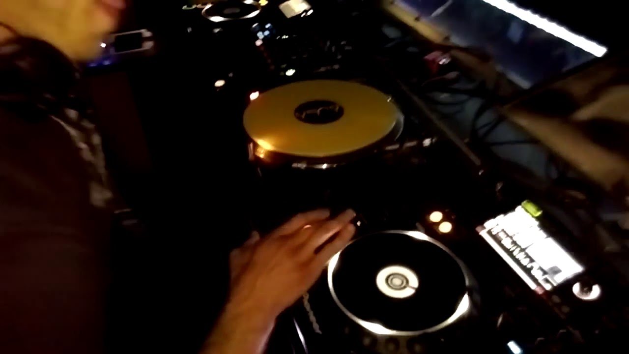 Rejv Olupine Mare #Retro Techno Tijuana