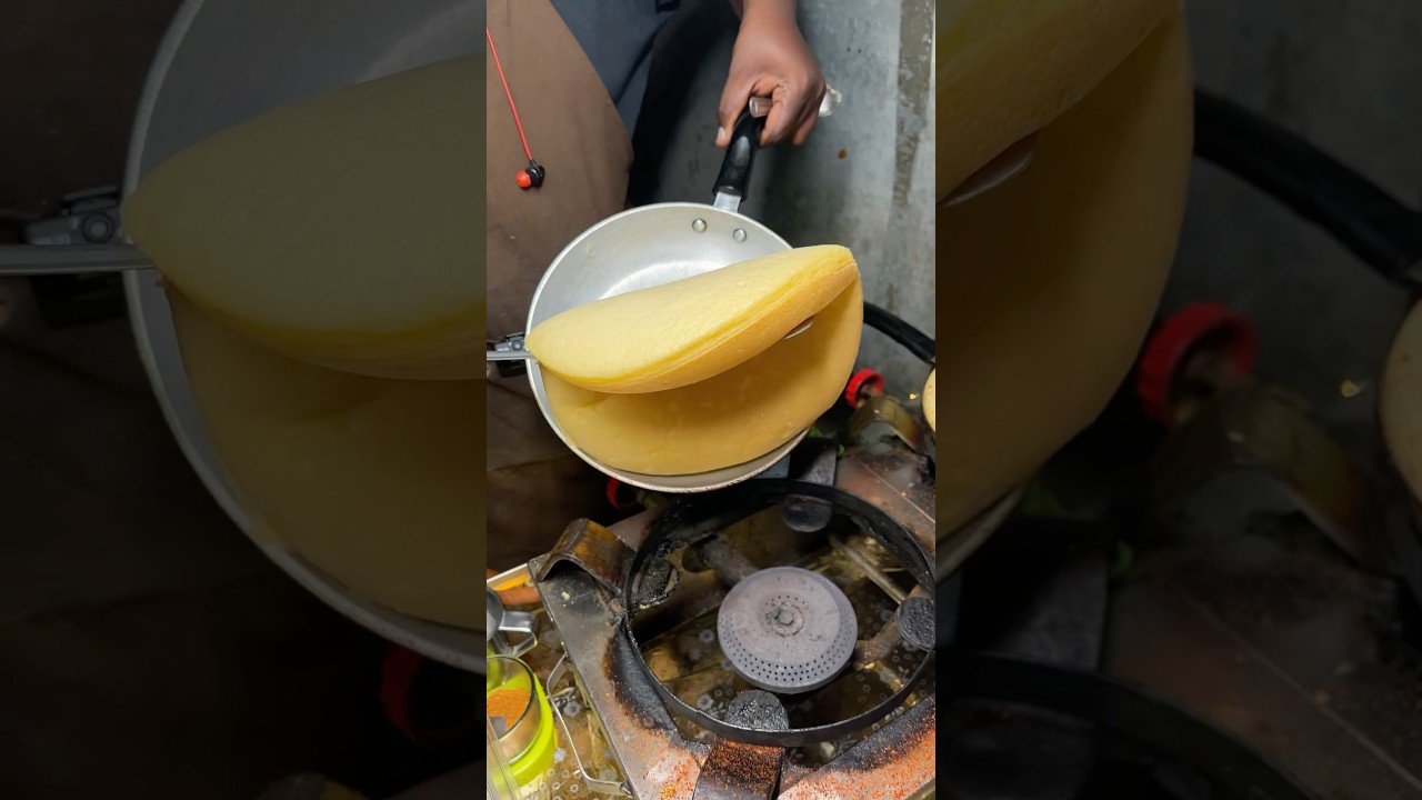 Fluffy Sponge omelette in Hyderabad 🤤.                                    #streetfood #indianfood