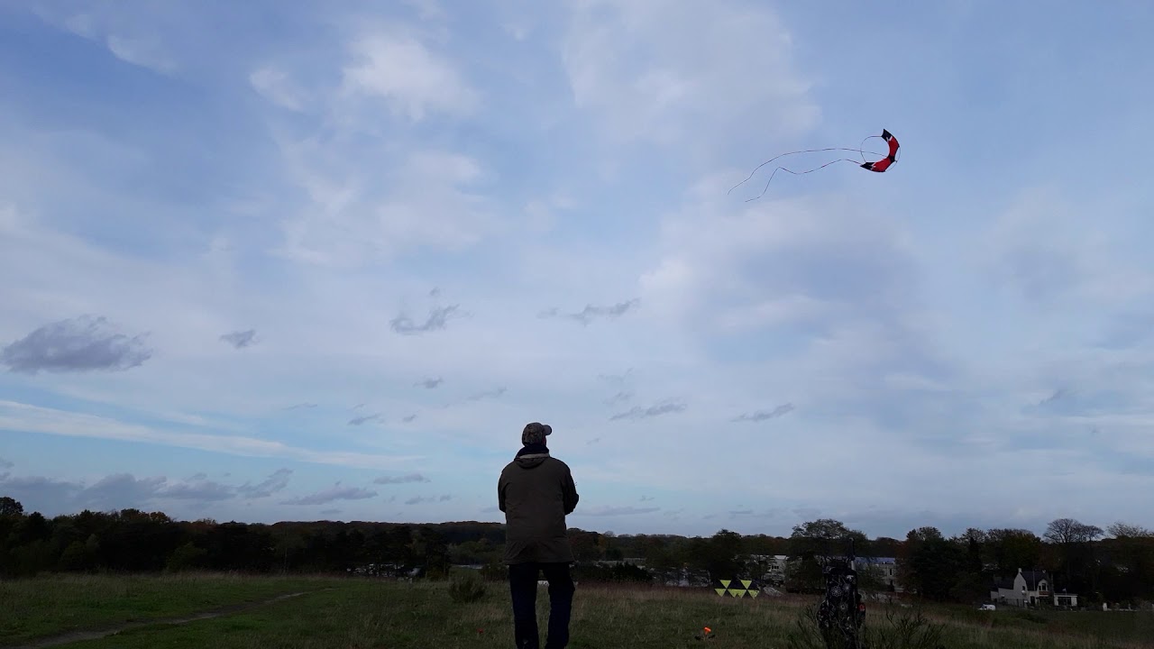 HQ Easy quad kite  Second flight whit tails more stable during flight