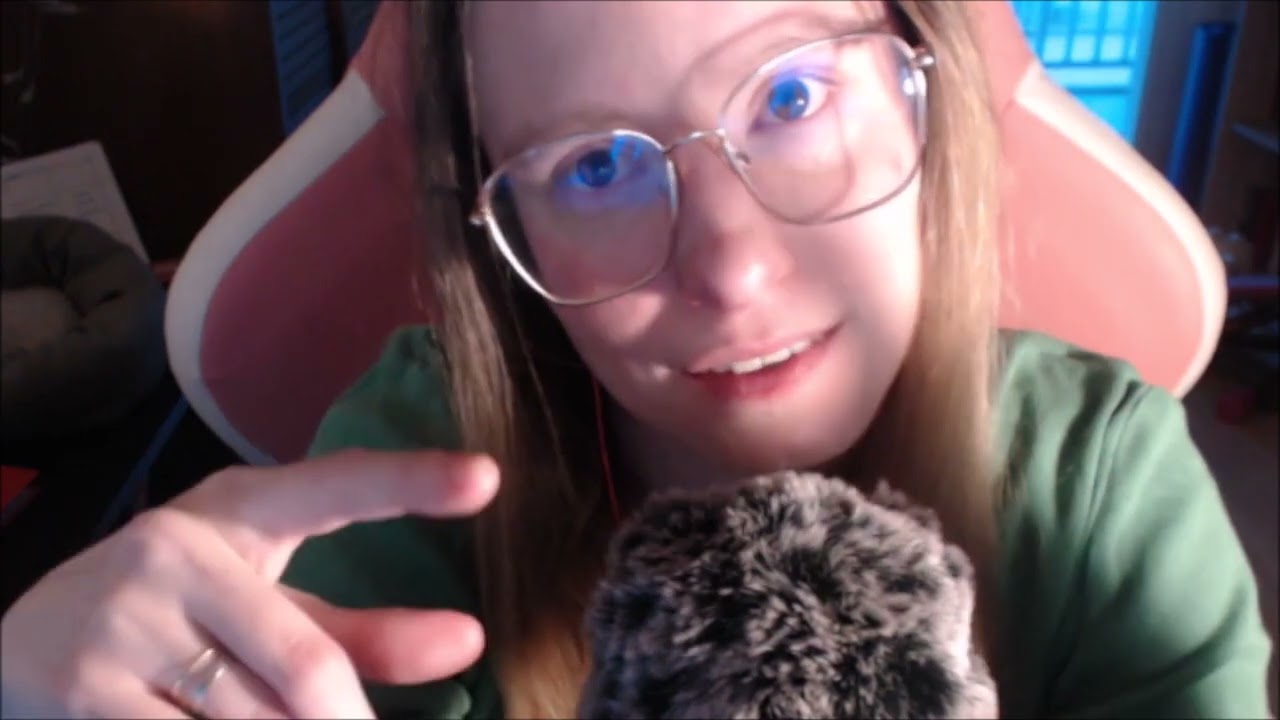 ASMR : On passe la soirée du réveillon ensemble  ♥