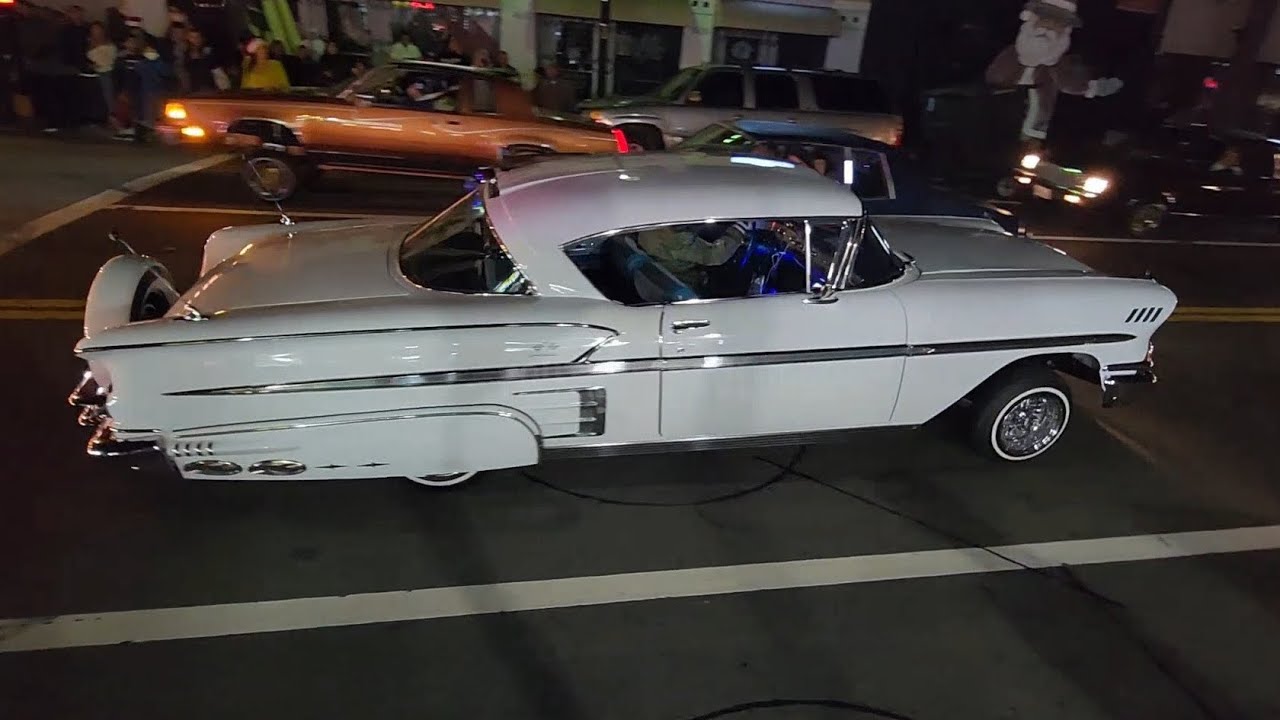 Lowriders Christmas cruise at Whittier blvd arch 2025 (pt.5)