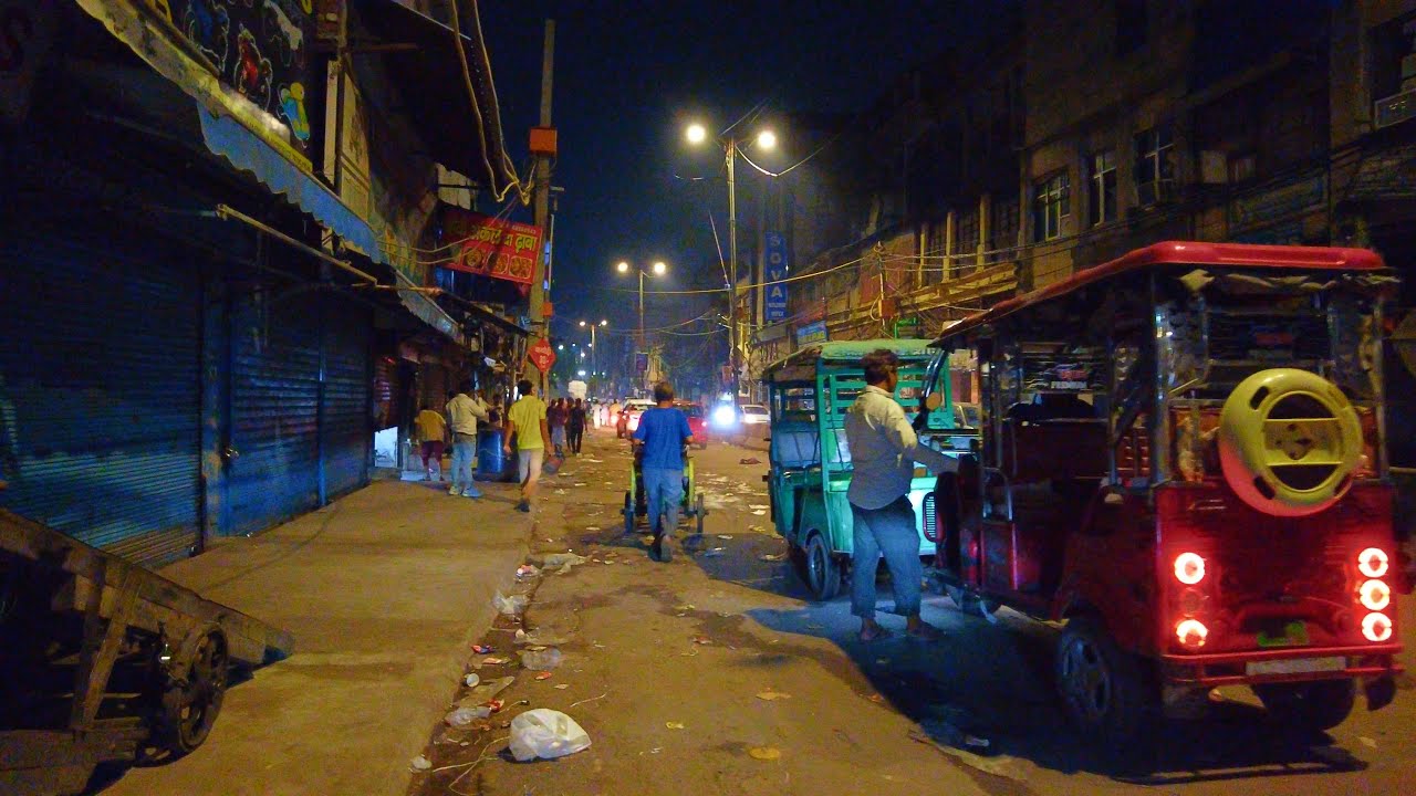 India: Raw & Real Delhi: Night Walk from Khari Baoli to Paharganj. Walking Tour.