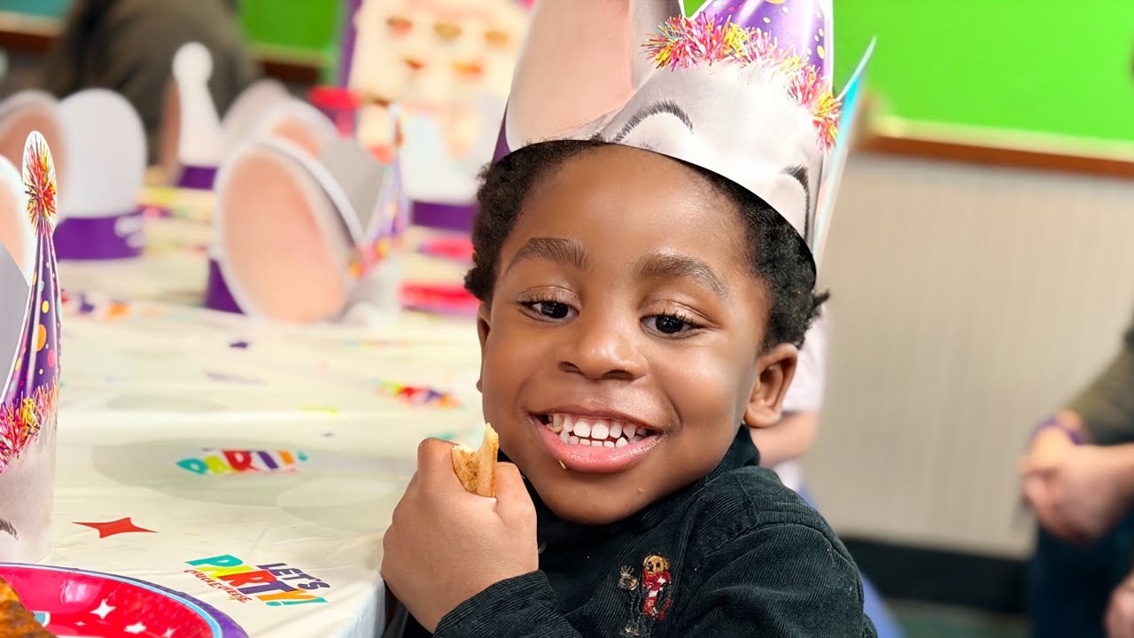 Funtastic Chuk E. Cheese Birthday #dance #explore #fun #family 