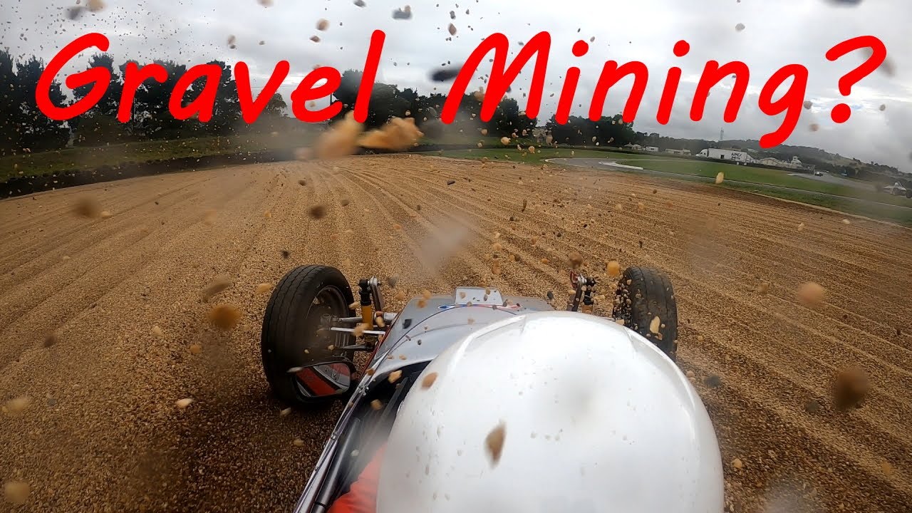 Racing a Historic Formula Vee Races 1-4 Wakefield Park Jan 22