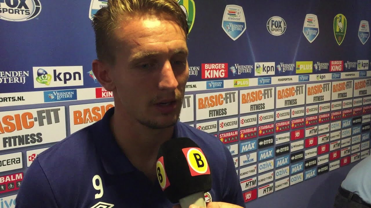 PSV'er Luuk de Jong kan niet genieten van wereldgoal ADO-keeper Martin Hansen