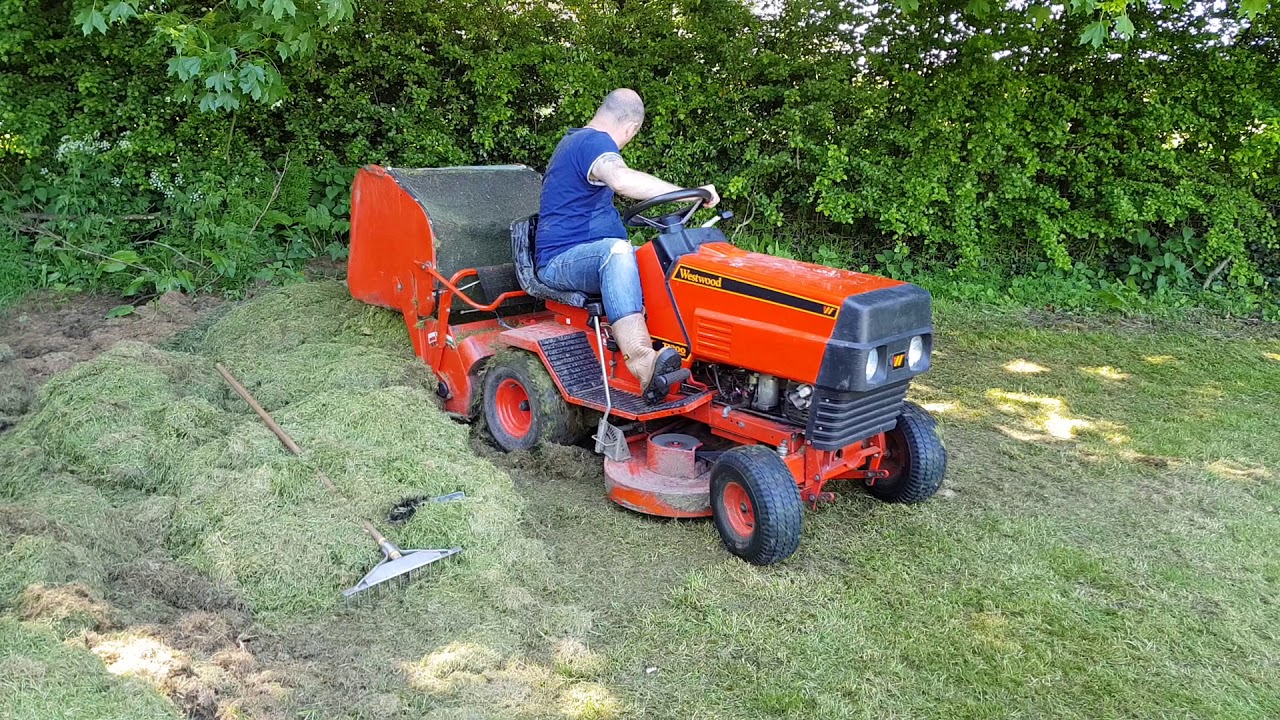 Westwood T1200 ride on lawnmower