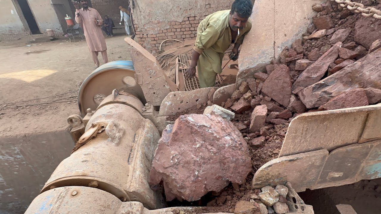 💥 &ldquo;The Power of Rocks | Extreme Stone Crushing Action 💪 | Heavy Machinery in Motion&rdquo;
