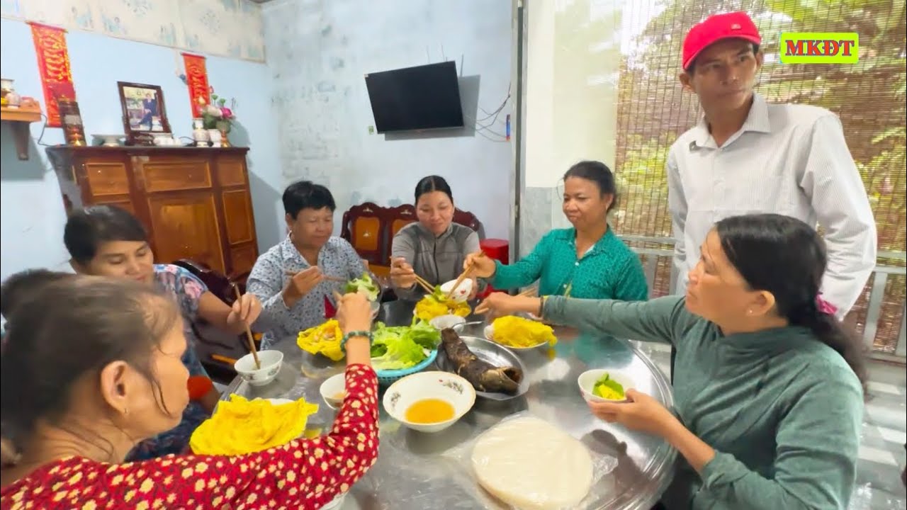 Đại gia đình khờ đã đến nhà Sộp Liễu đãi bữa tiệc bánh xèo gia đình khờ thốt lên câu này..