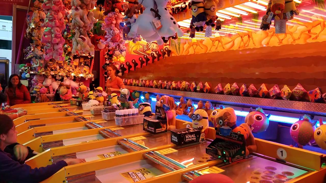 Kamelenrace op Kermis Hoorn op het Breed maandagavond 8 augustus 2016