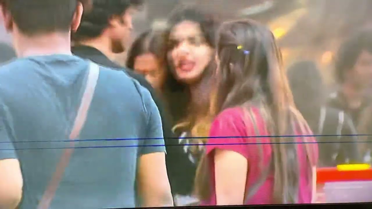 Dilsha &Robin mass fighting to Riyaz.Dr Robin kiduuu&hellip;Dialoguesss BB 4
