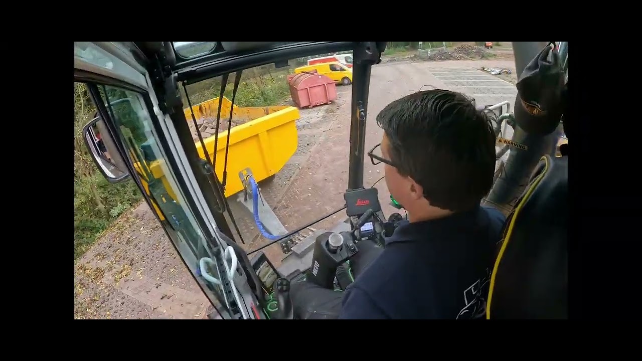 deel 1 van de klus in wieringerwerf met de volvo EWR150E (#10)