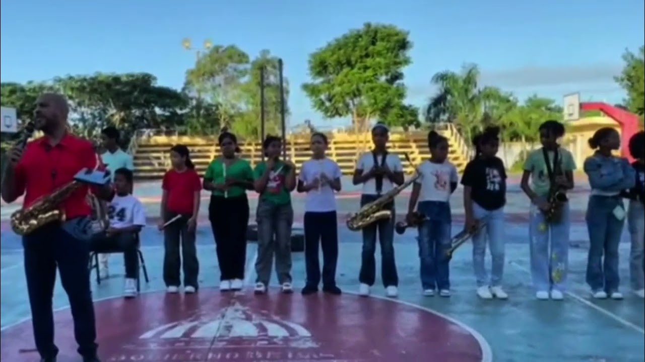 Baila en las calles Audio Banda