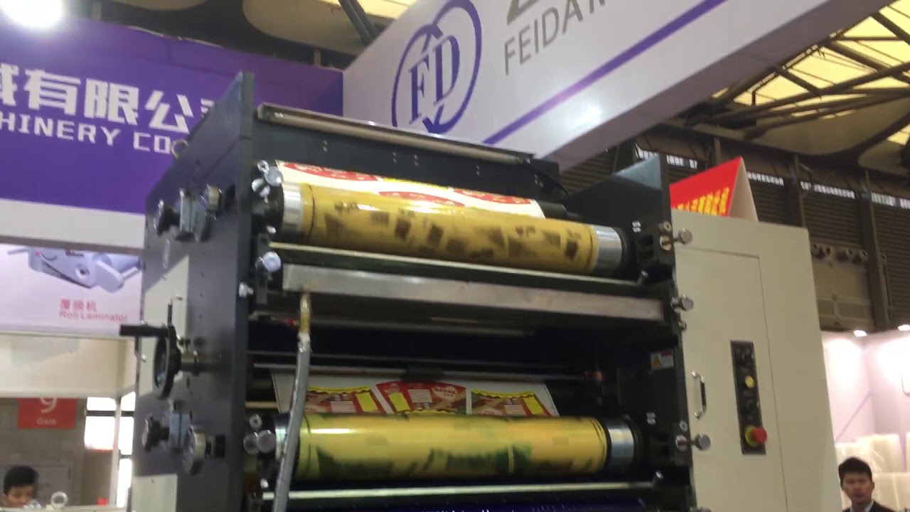 Wide web flexo printing machine